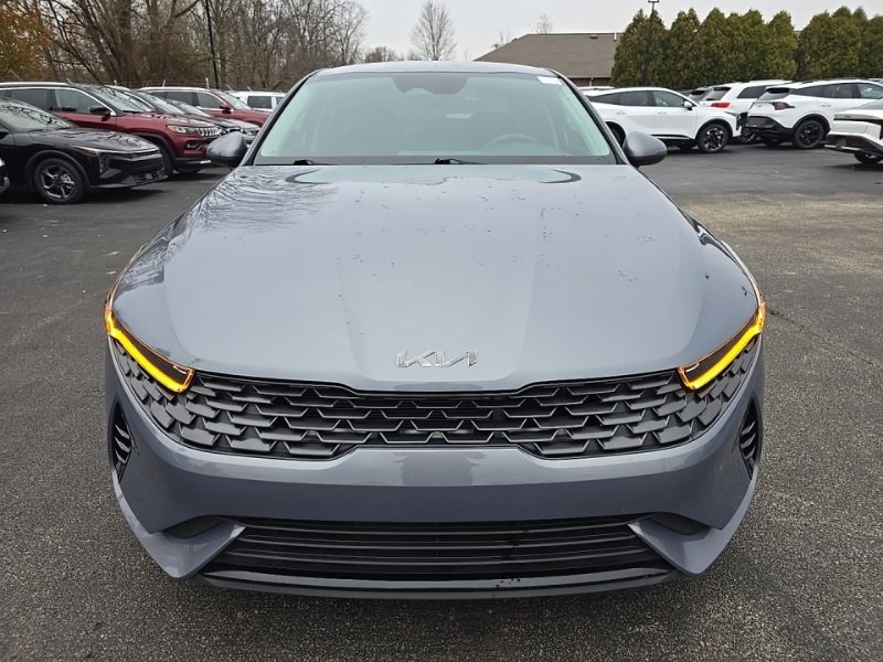 Used 2023 Kia K5 LXS image 2