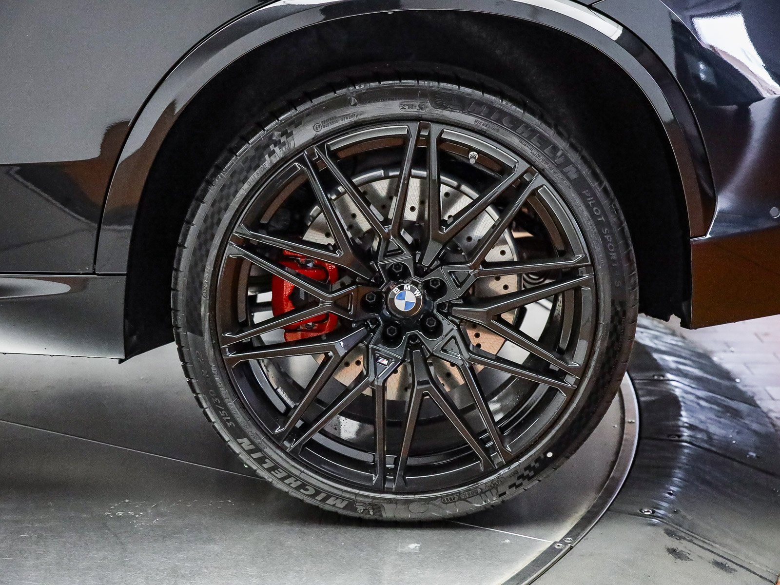 New 2026 BMW X5 M Competition w/ Executive Package image 11