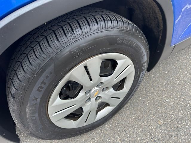 Used 2015 Chevrolet Trax LS w/ LPO, Cargo Package image 18