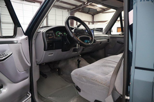 Used 1997 Ford F250 4x4 Regular Cab Heavy Duty image 7