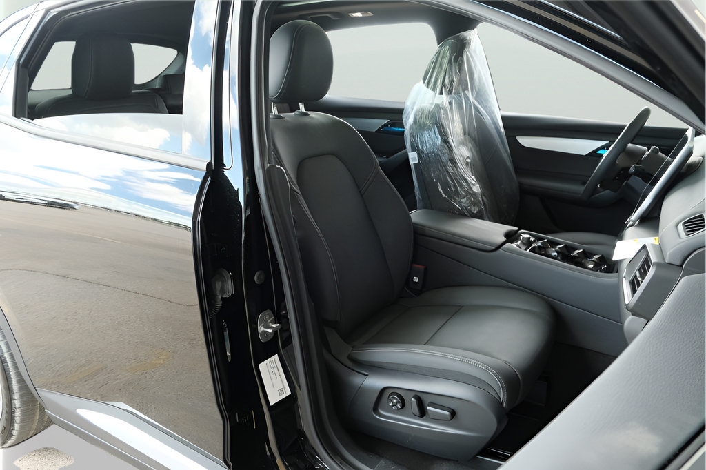 New 2025 VinFast VF 8 Plus AWD/4WD image 11