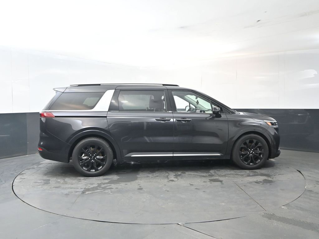 Used 2022 Kia Carnival SX Prestige image 6