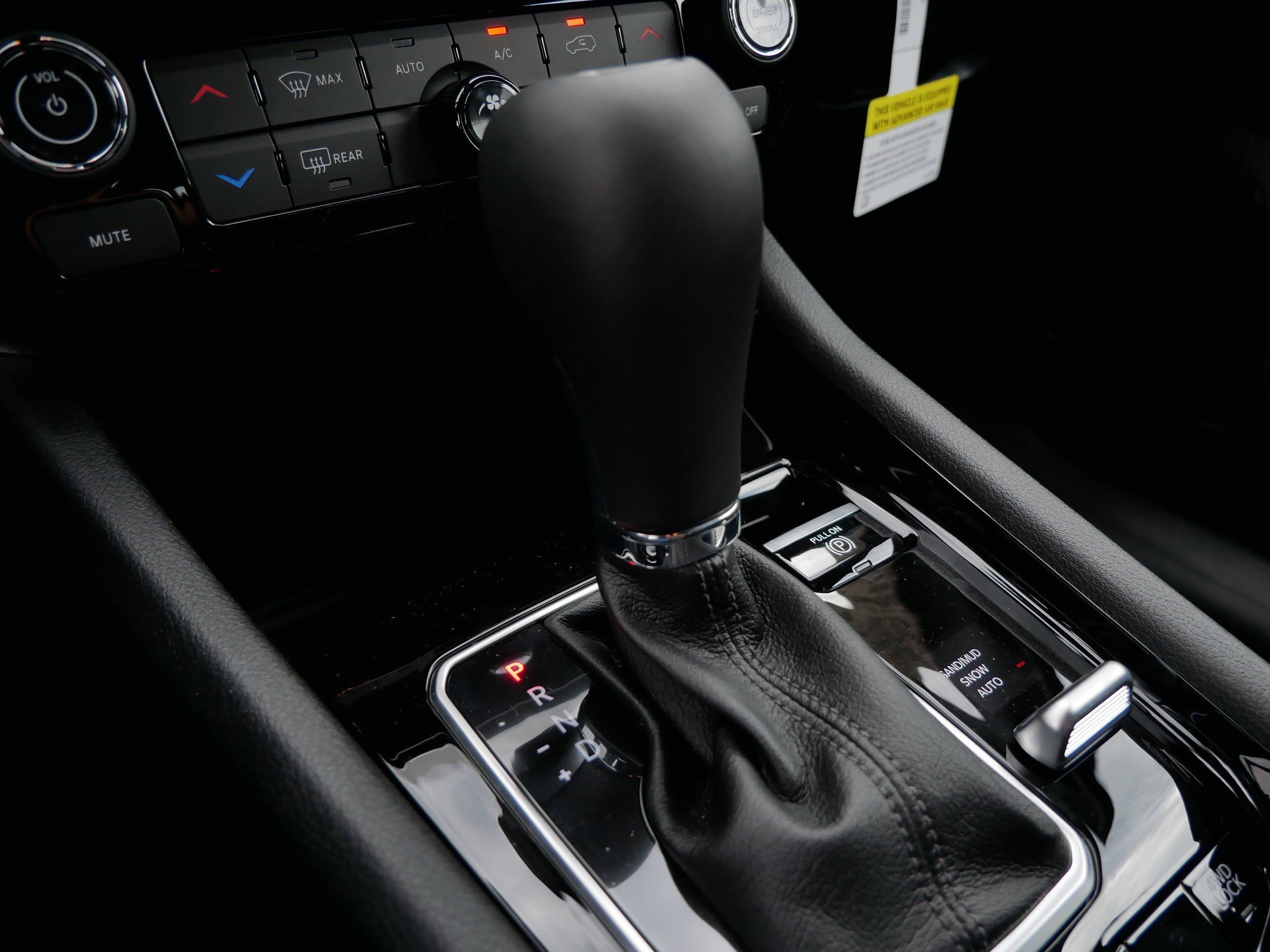 New 2026 Jeep Compass Latitude AWD/4WD image 19