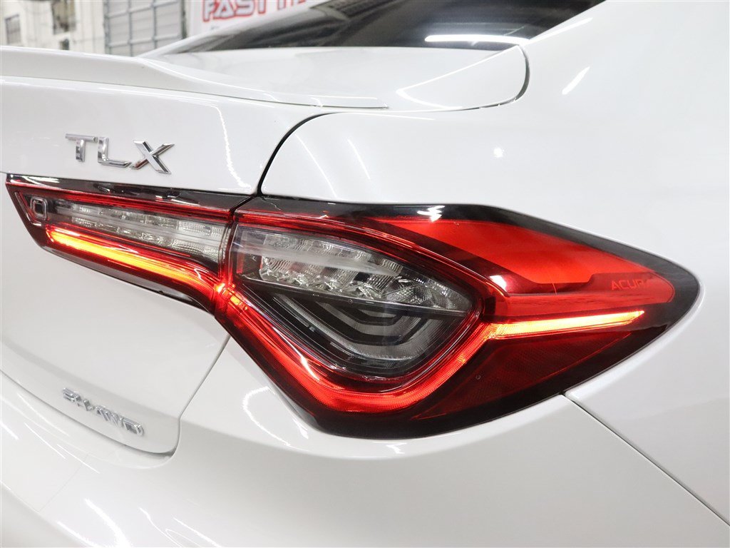 Used 2021 Acura TLX w/ Advance Package AWD/4WD image 11