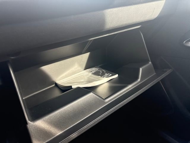 Used 2024 Chevrolet Traverse LT w/ Enhanced Driving Package image 40