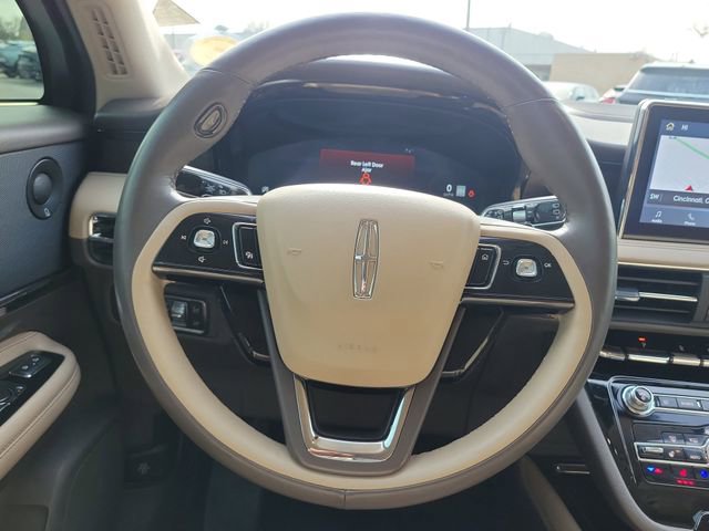 Used 2021 Lincoln Corsair Reserve w/ Equipment Group 201A image 9