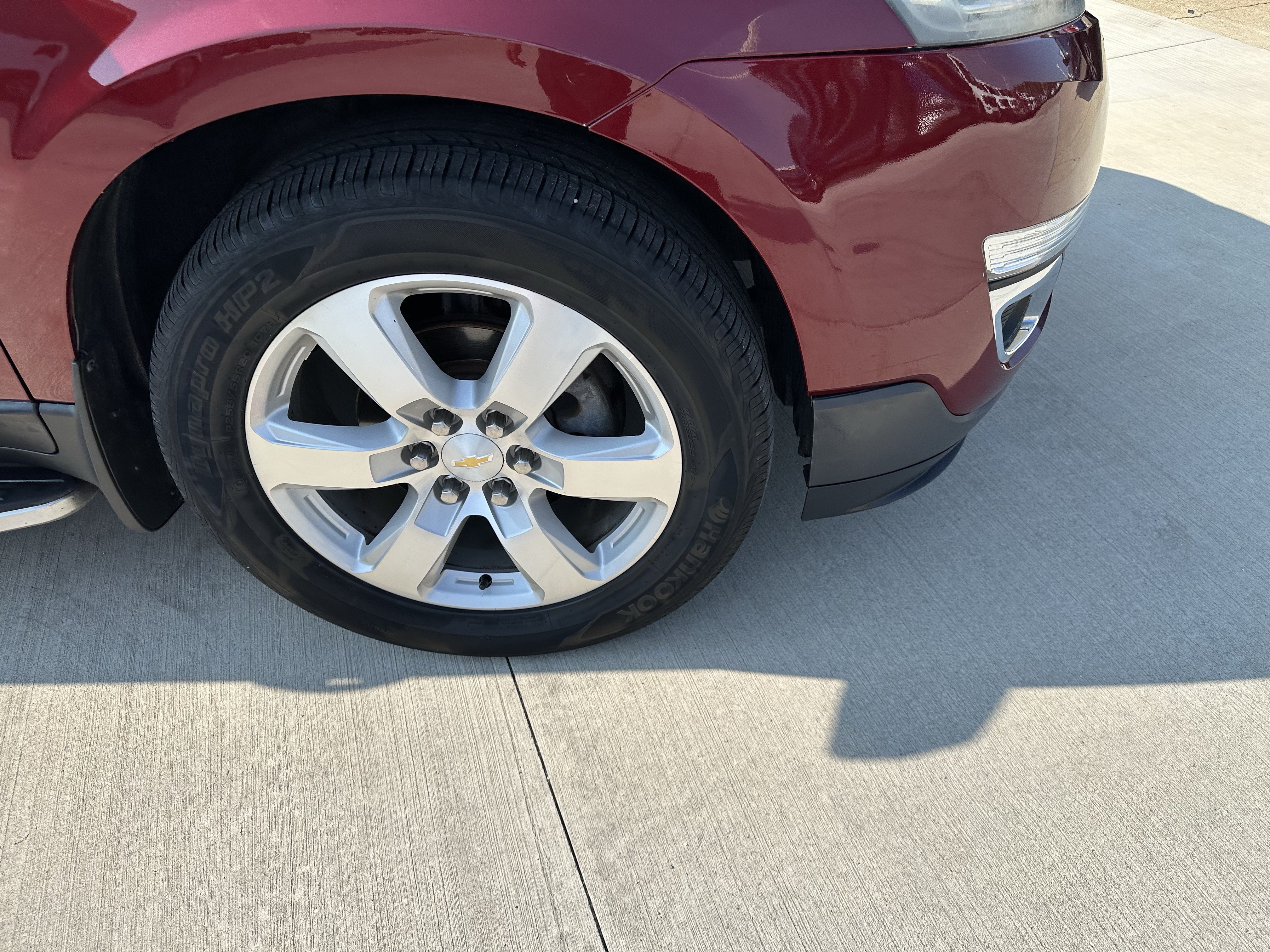Used 2016 Chevrolet Traverse LTZ AWD/4WD image 2