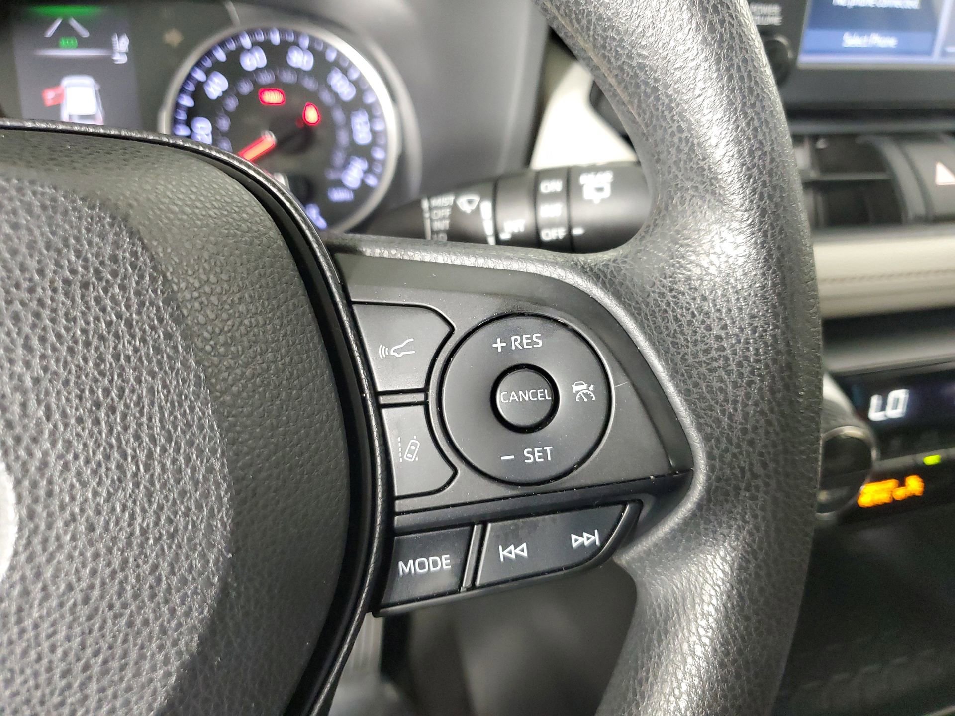 Used 2019 Toyota RAV4 XLE w/ Convenience Package image 36