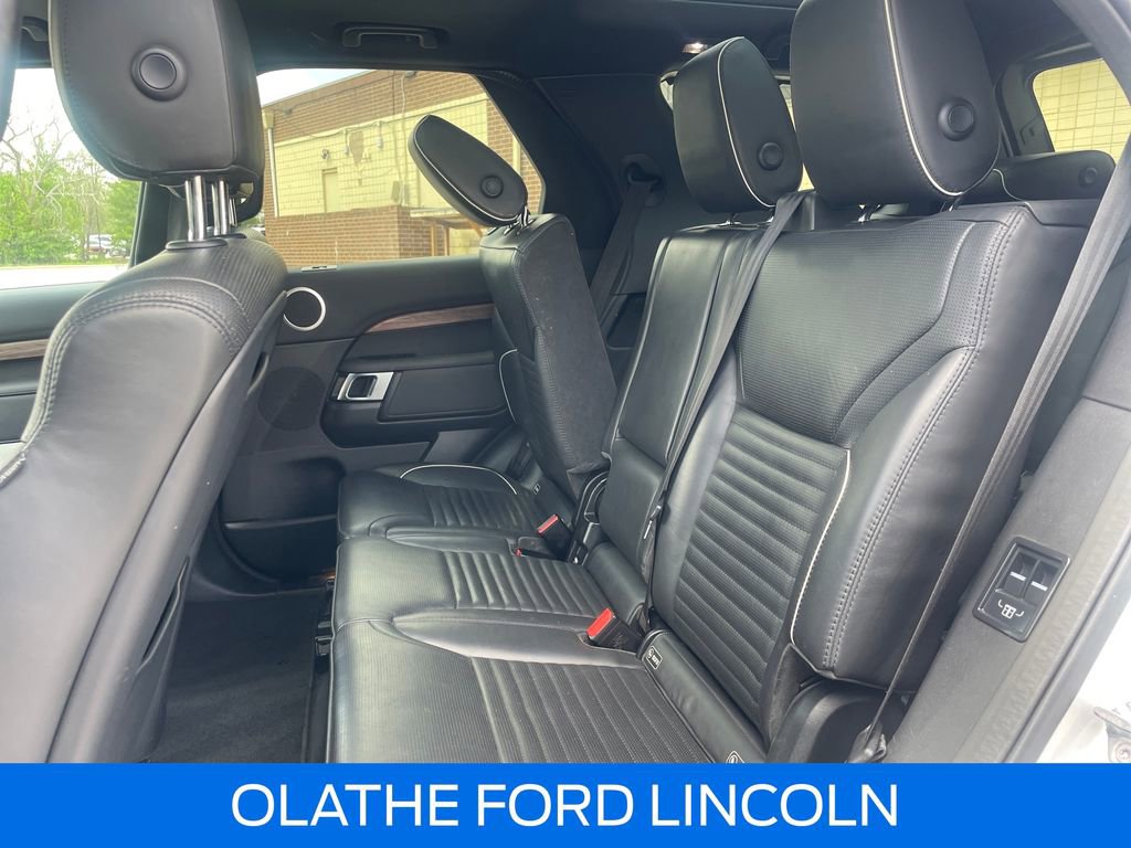 Used 2019 Land Rover Discovery HSE AWD/4WD image 25