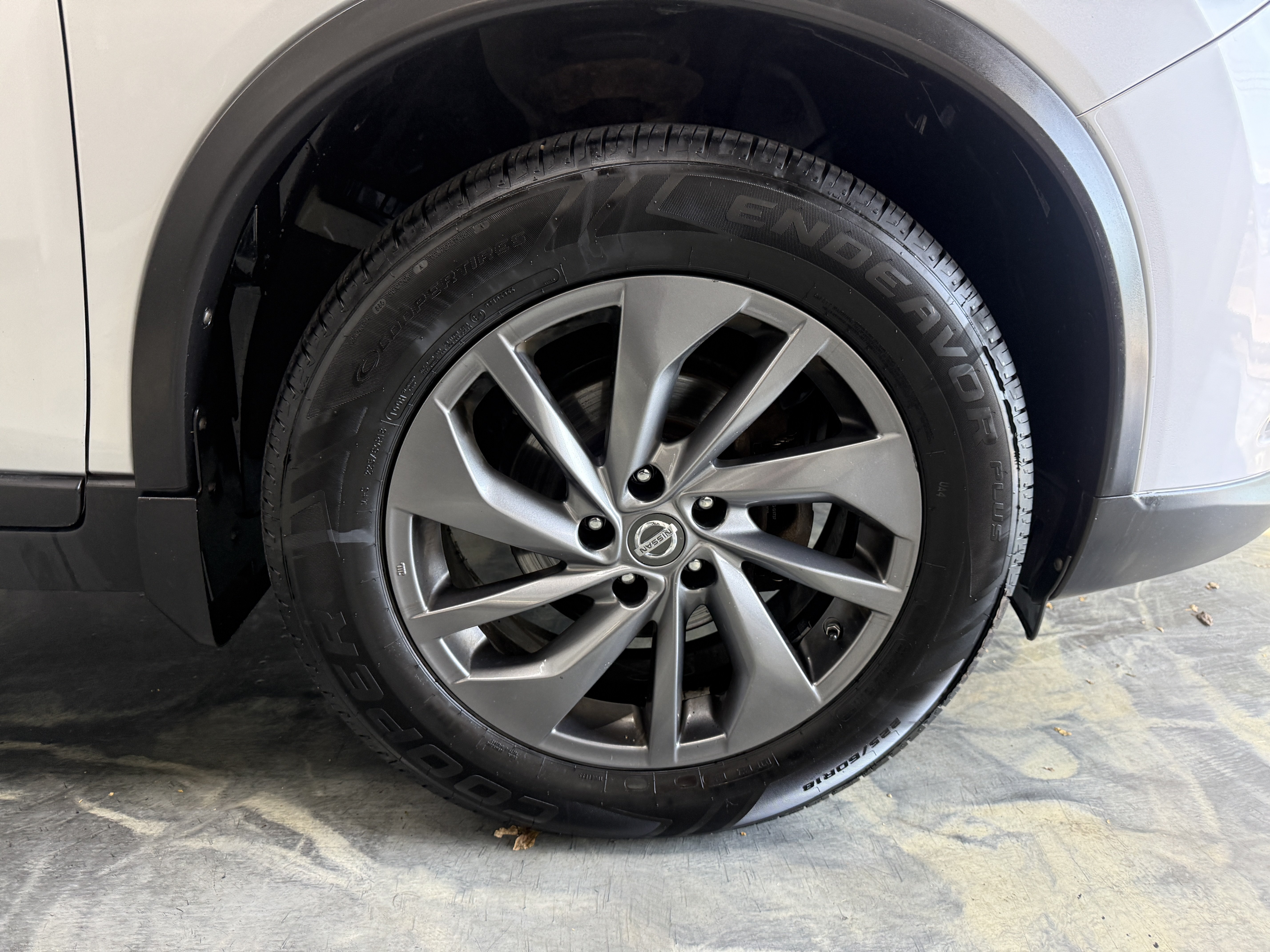 Used 2016 Nissan Rogue S w/ Appearance Package AWD/4WD image 25