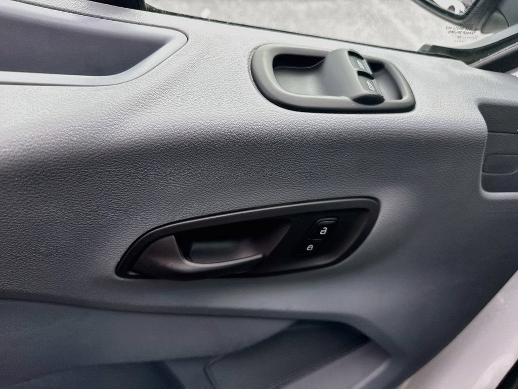 Used 2019 Ford Transit 150 XLT RWD image 21