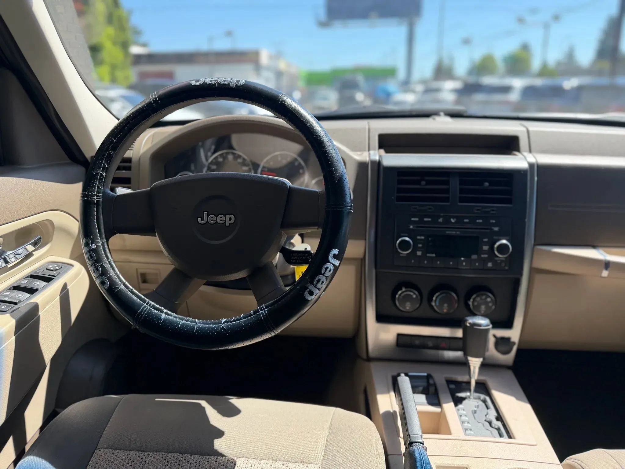 Used 2009 Jeep Liberty Sport w/ Popular Equipment Group AWD/4WD image 15