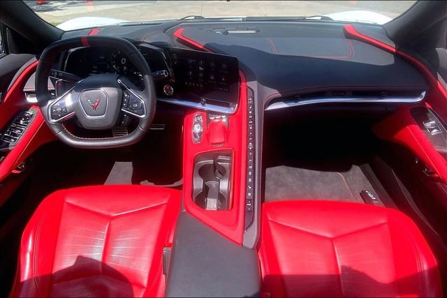 Used 2022 Chevrolet Corvette Stingray Preferred Conv w/ Z51 Performance Package RWD image 12