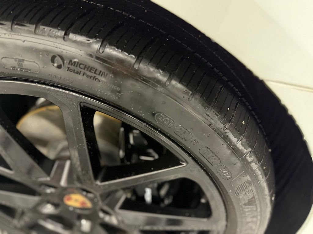 Certified 2025 Porsche Panamera 4 image 20