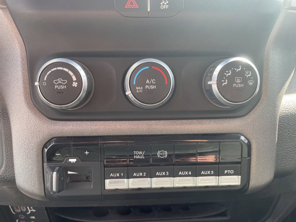 Used 2019 RAM 3500 Tradesman image 19