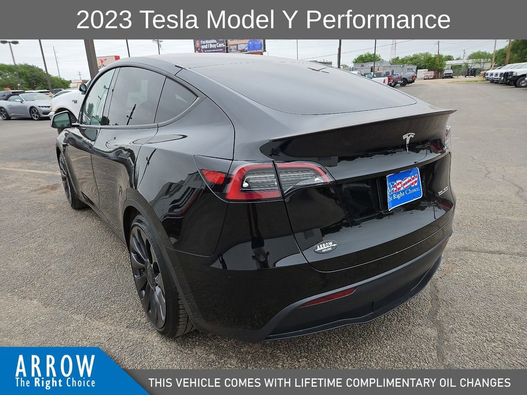 Used 2023 Tesla Model Y Performance AWD/4WD image 9