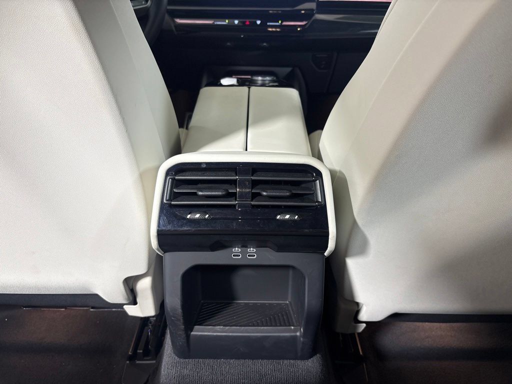 Certified 2026 BMW 530i w/ M Sport Package RWD image 31