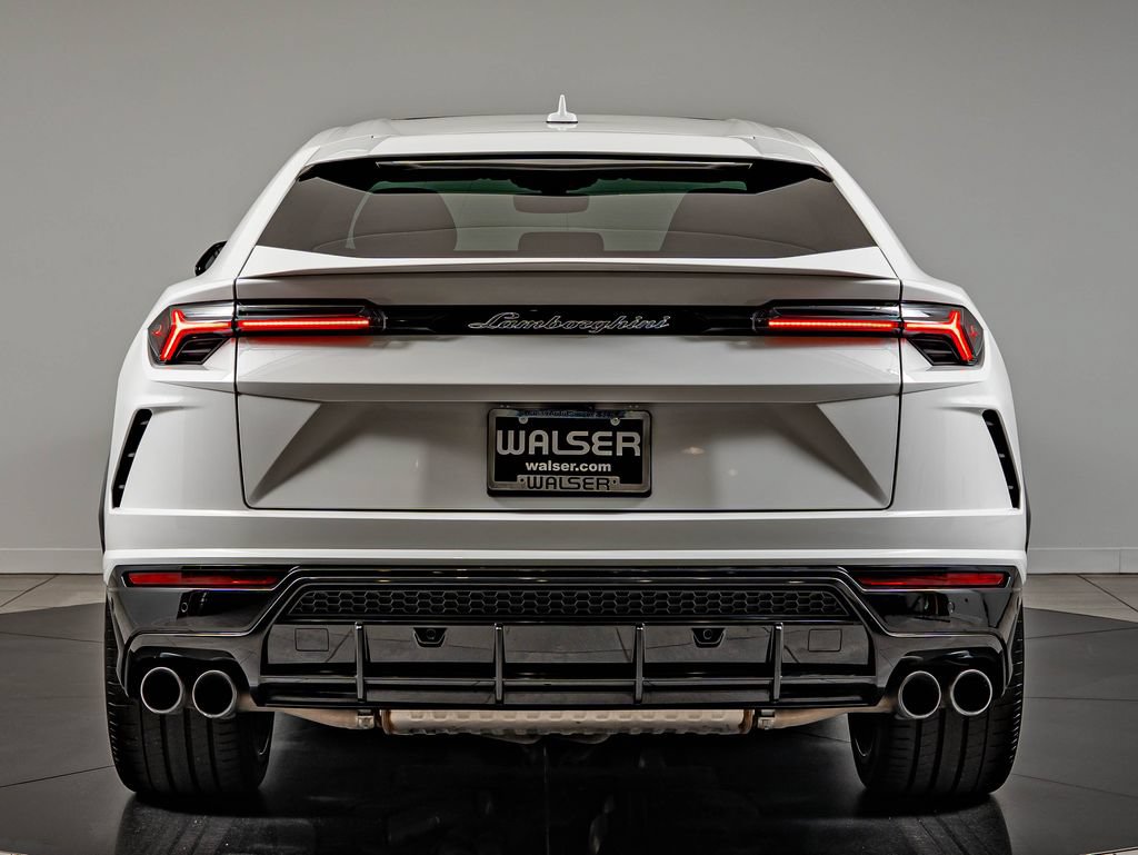 Used 2022 Lamborghini Urus AWD/4WD image 6