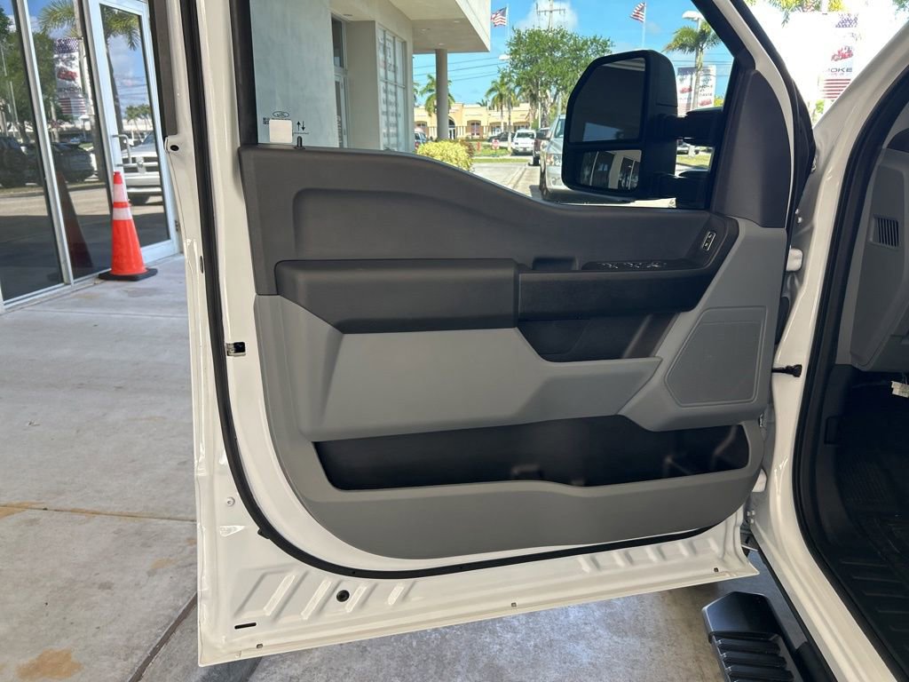 Used 2024 Ford F350 XL w/ 360-Degree Camera Package image 40