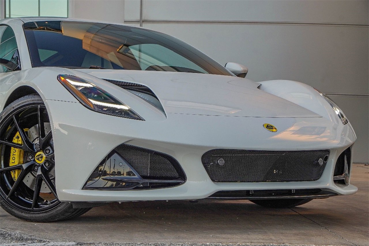 Used 2024 Lotus Emira First Edition image 5