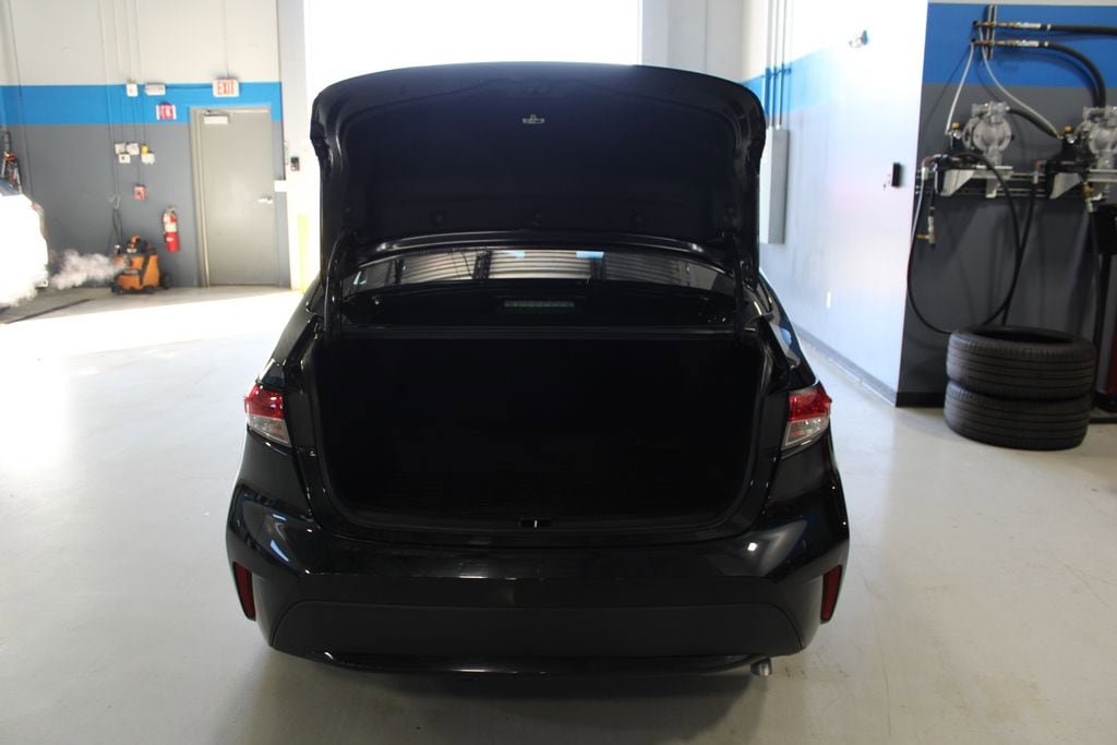 Used 2022 Toyota Corolla LE FWD image 39