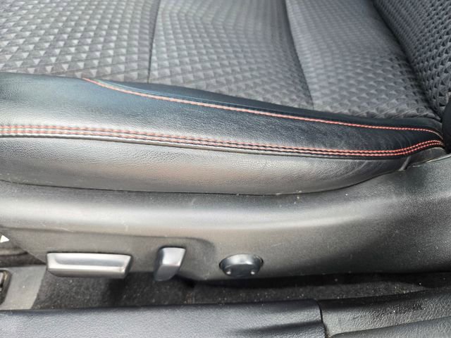 Used 2015 Toyota Camry SE image 13