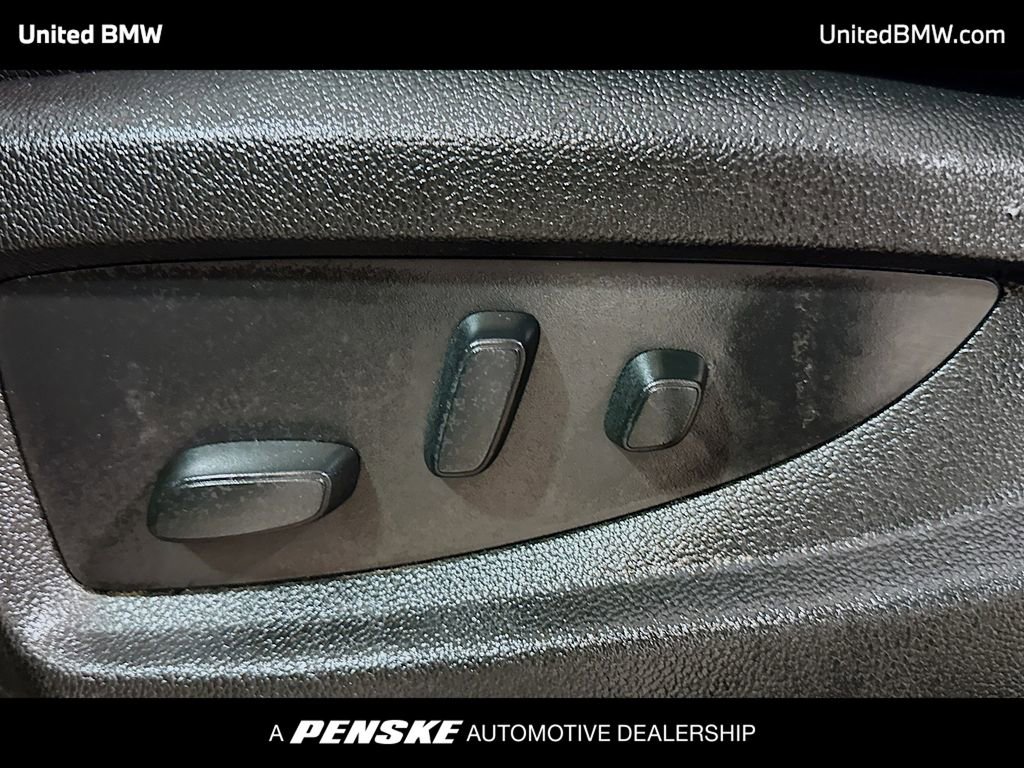 Used 2017 Chevrolet Suburban Premier AWD/4WD image 4