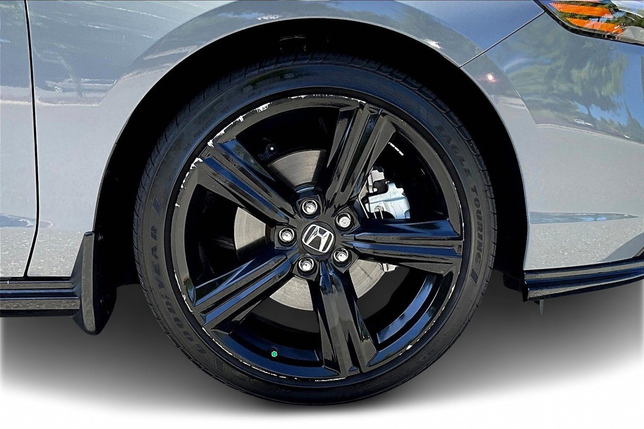Used 2023 Honda Accord Sport image 30