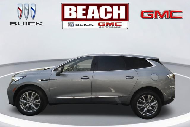 Used 2023 Buick Enclave Essence w/ Experience Buick Package image 6