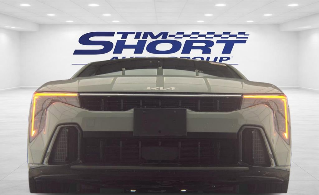 Used 2025 Kia K4 GT-Line image 3