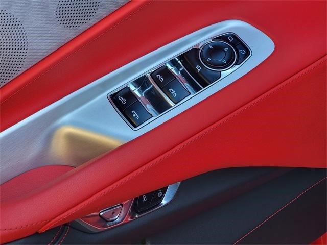 Certified 2022 Chevrolet Corvette Stingray Preferred Conv w/ Z51 Performance Package image 9