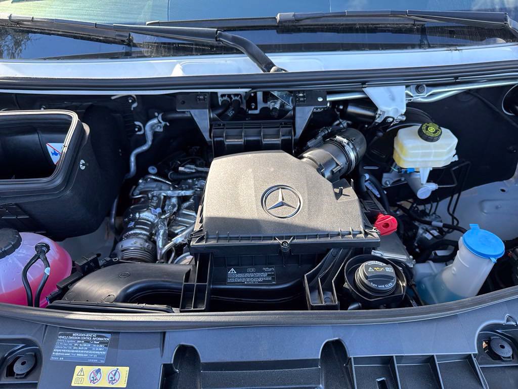 Used 2024 Mercedes-Benz Sprinter 3500 image 22