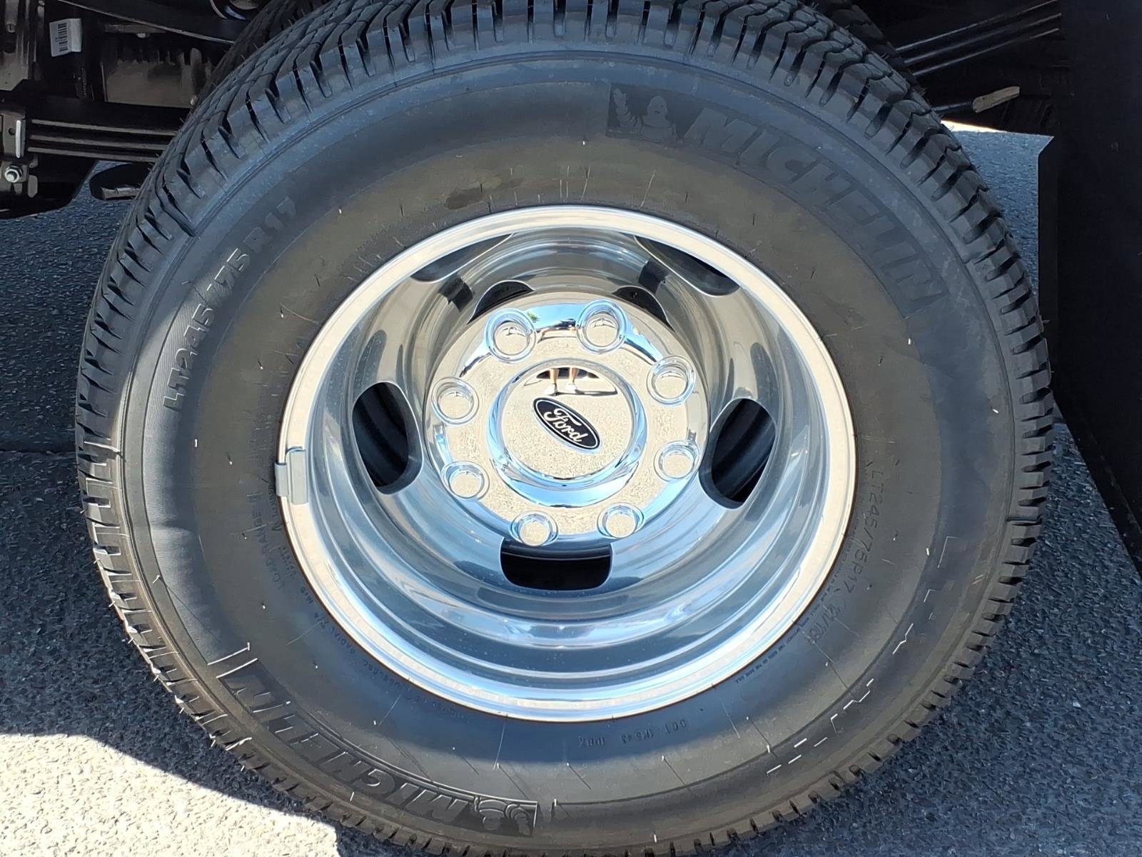 New 2026 Ford F350 Lariat AWD/4WD image 5