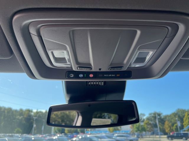 Used 2026 Chevrolet Silverado 2500 Custom w/ Custom Value Package image 30