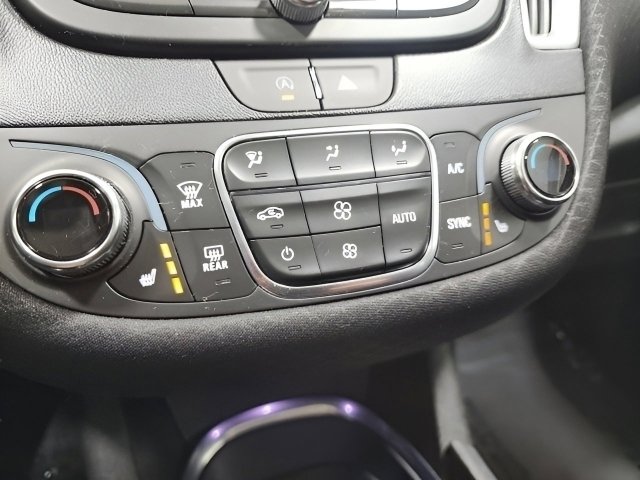 Used 2024 Chevrolet Malibu LT image 35