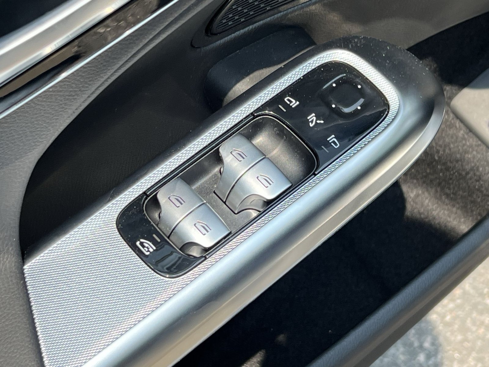 New 2026 Mercedes-Benz E 450 4MATIC Sedan image 20