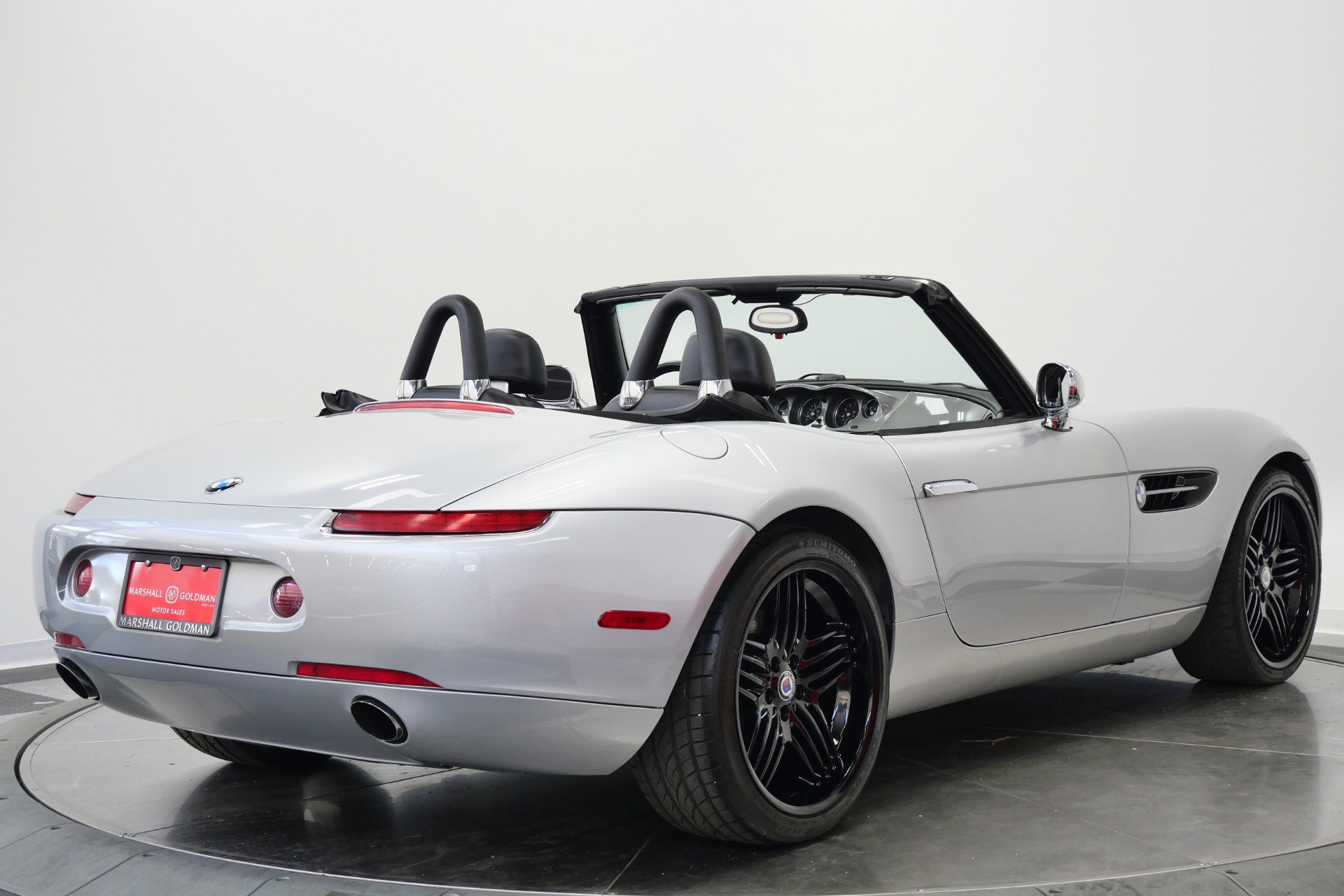 Used 2002 BMW Z8 RWD image 9