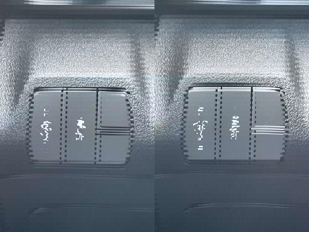 New 2026 Hyundai Elantra Sport image 17