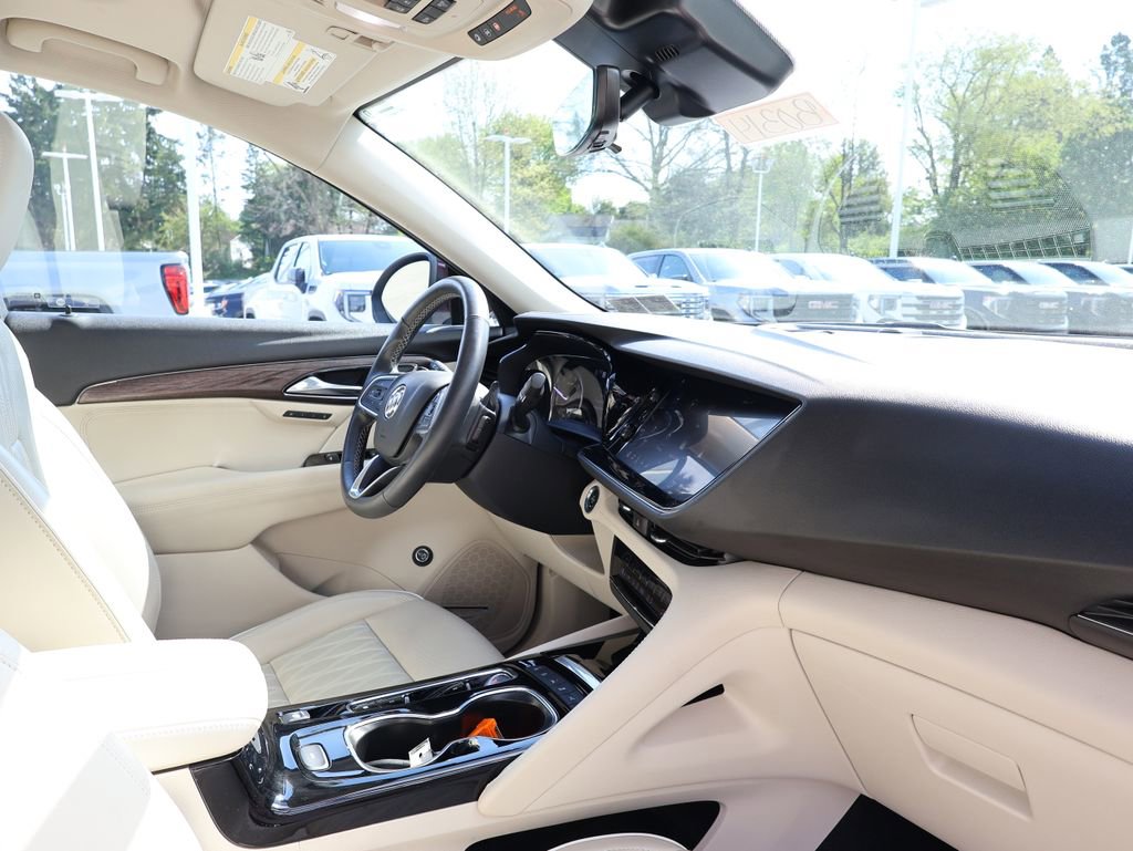 Used 2023 Buick Envision Avenir AWD/4WD image 38