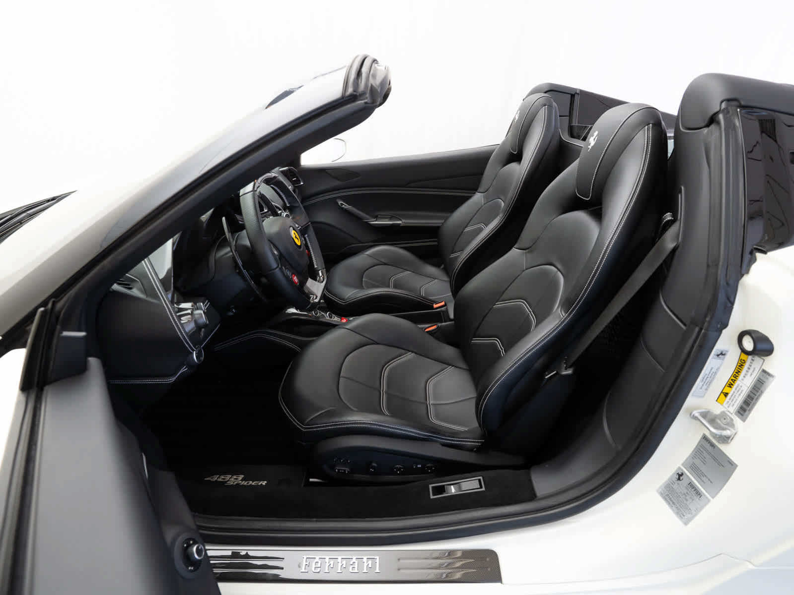 Used 2018 Ferrari 488 Spider RWD image 9