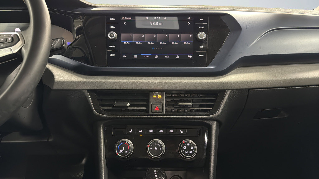 Used 2023 Volkswagen Taos SE image 38