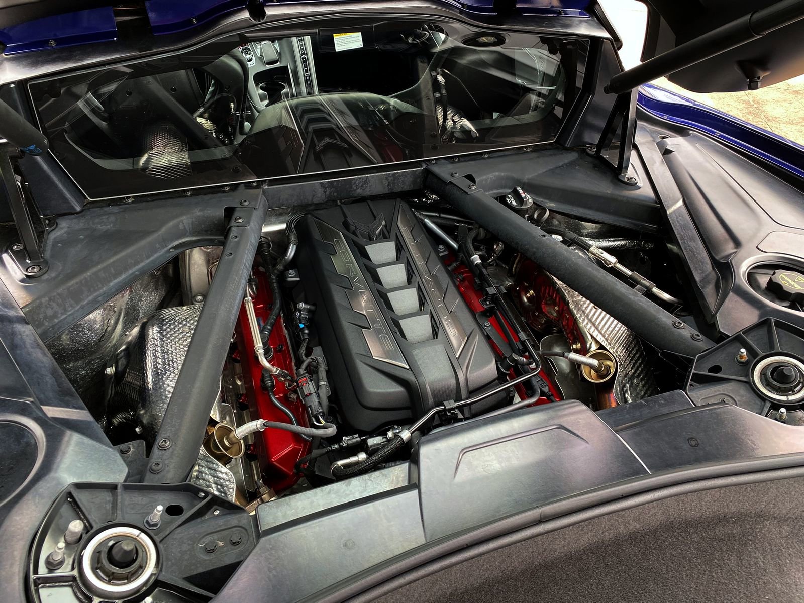 Used 2025 Chevrolet Corvette Stingray Coupe w/ 1LT image 12