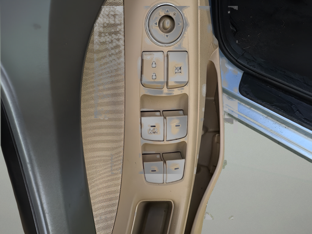 Used 2012 Hyundai Elantra GLS w/ Preferred Pkg 3 FWD image 16