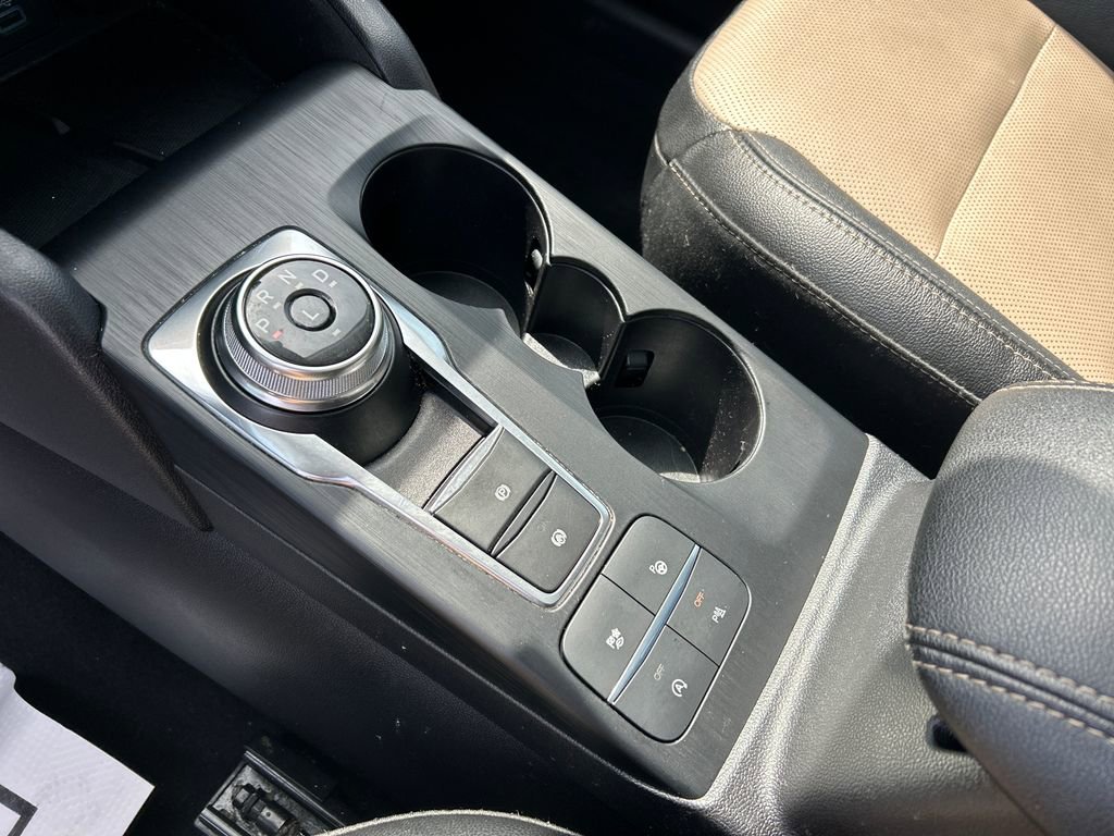 Used 2022 Ford Escape Titanium w/ Titanium Elite Package image 27