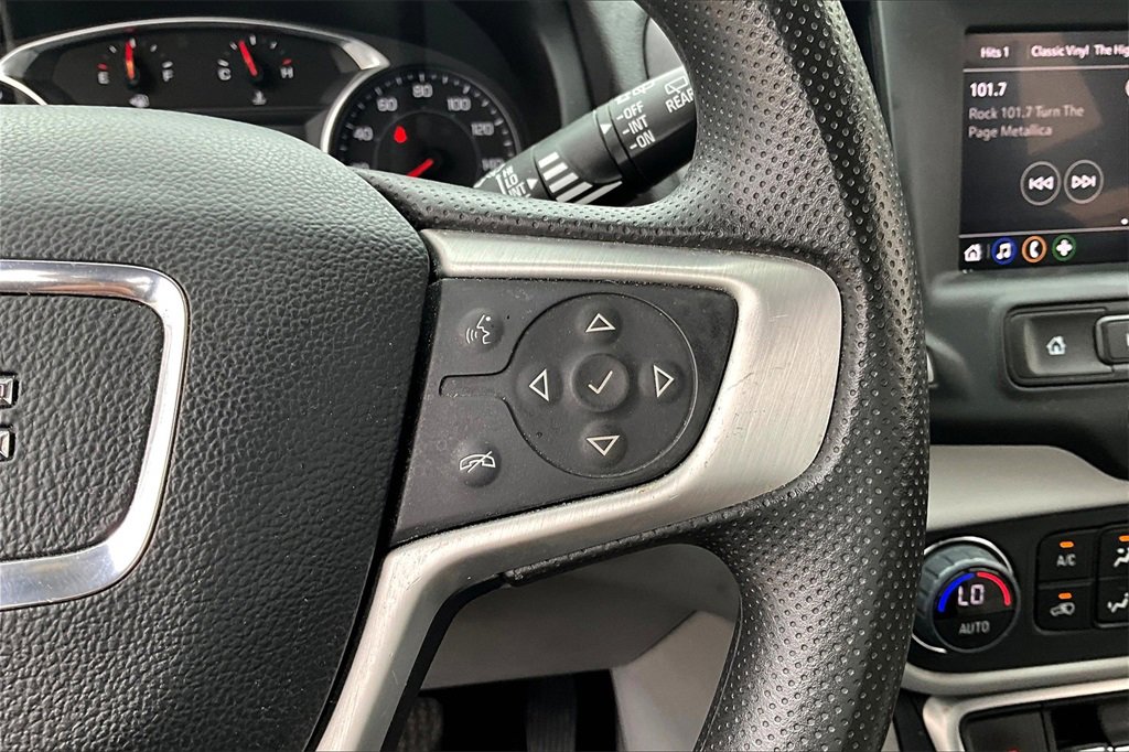 Used 2023 GMC Terrain SLE w/ Driver Convenience Package image 12