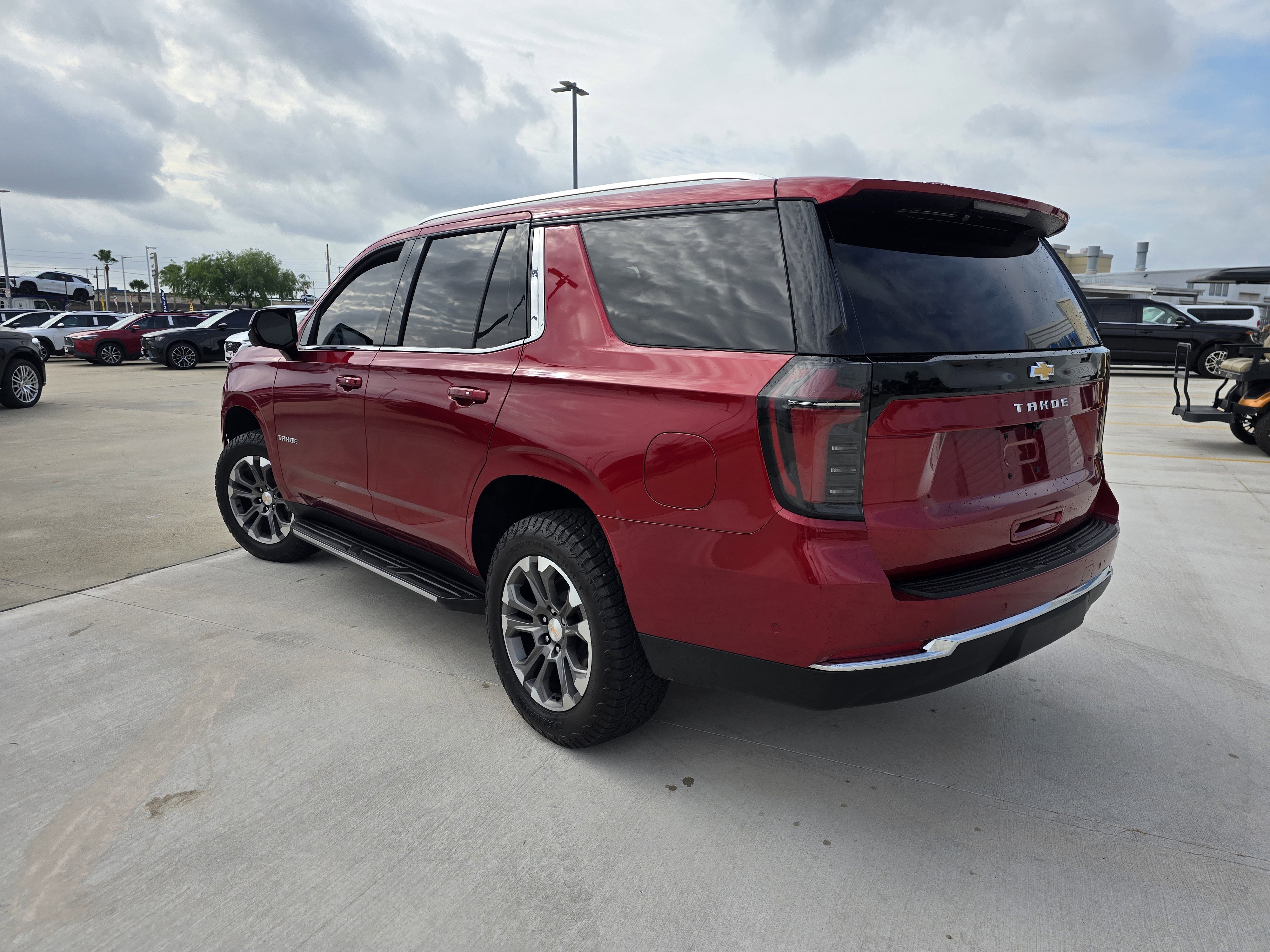 Used 2025 Chevrolet Tahoe LS image 5