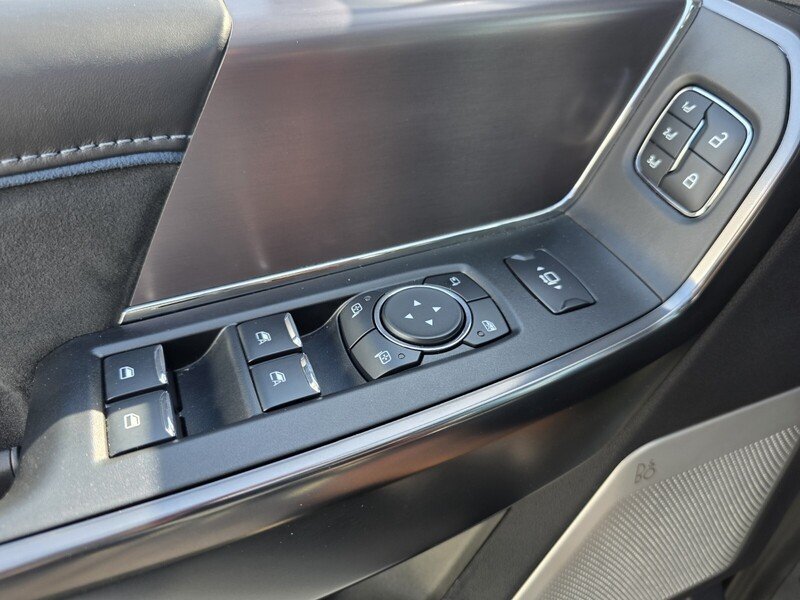 Used 2026 Ford F250 Platinum AWD/4WD image 36