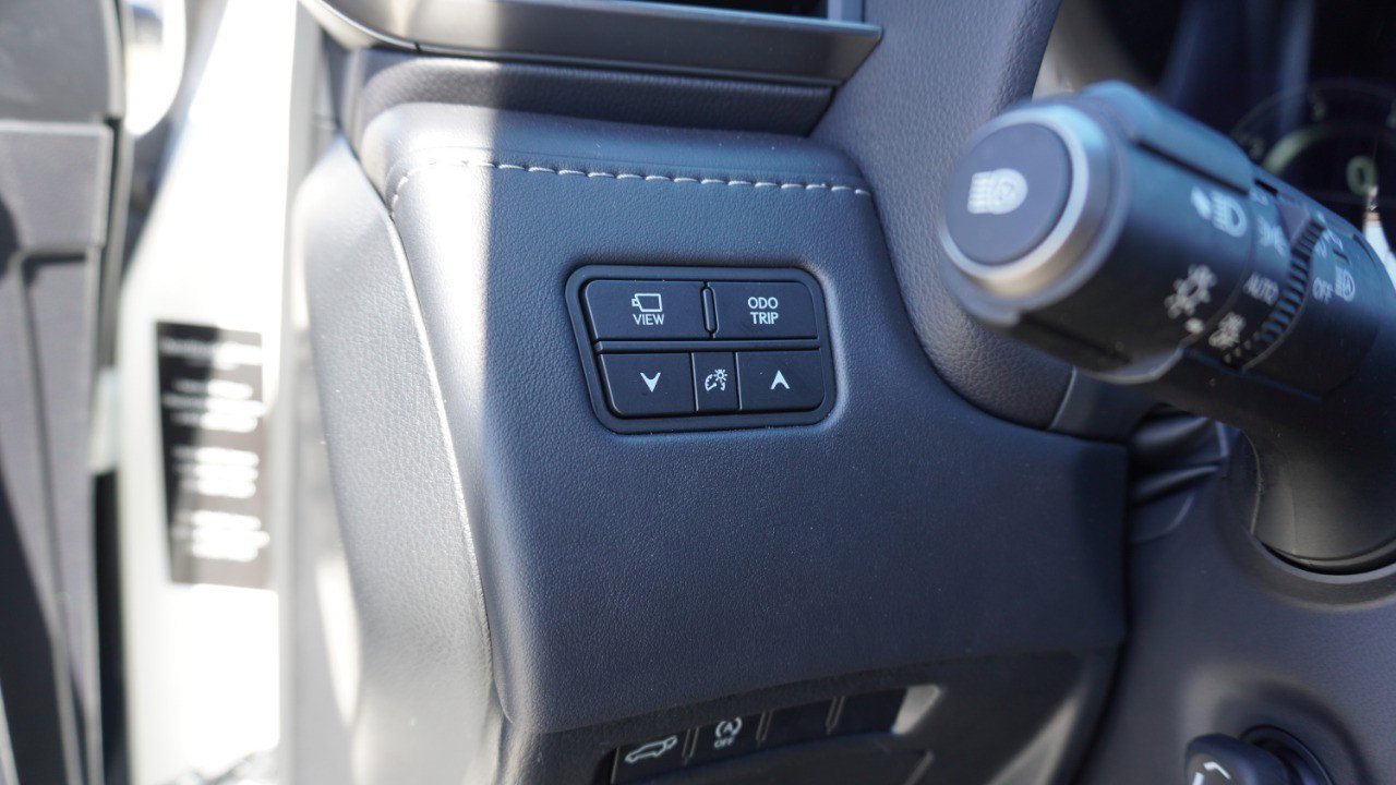 Used 2023 Lexus LX 600 4WD w/ Appearance Package image 21