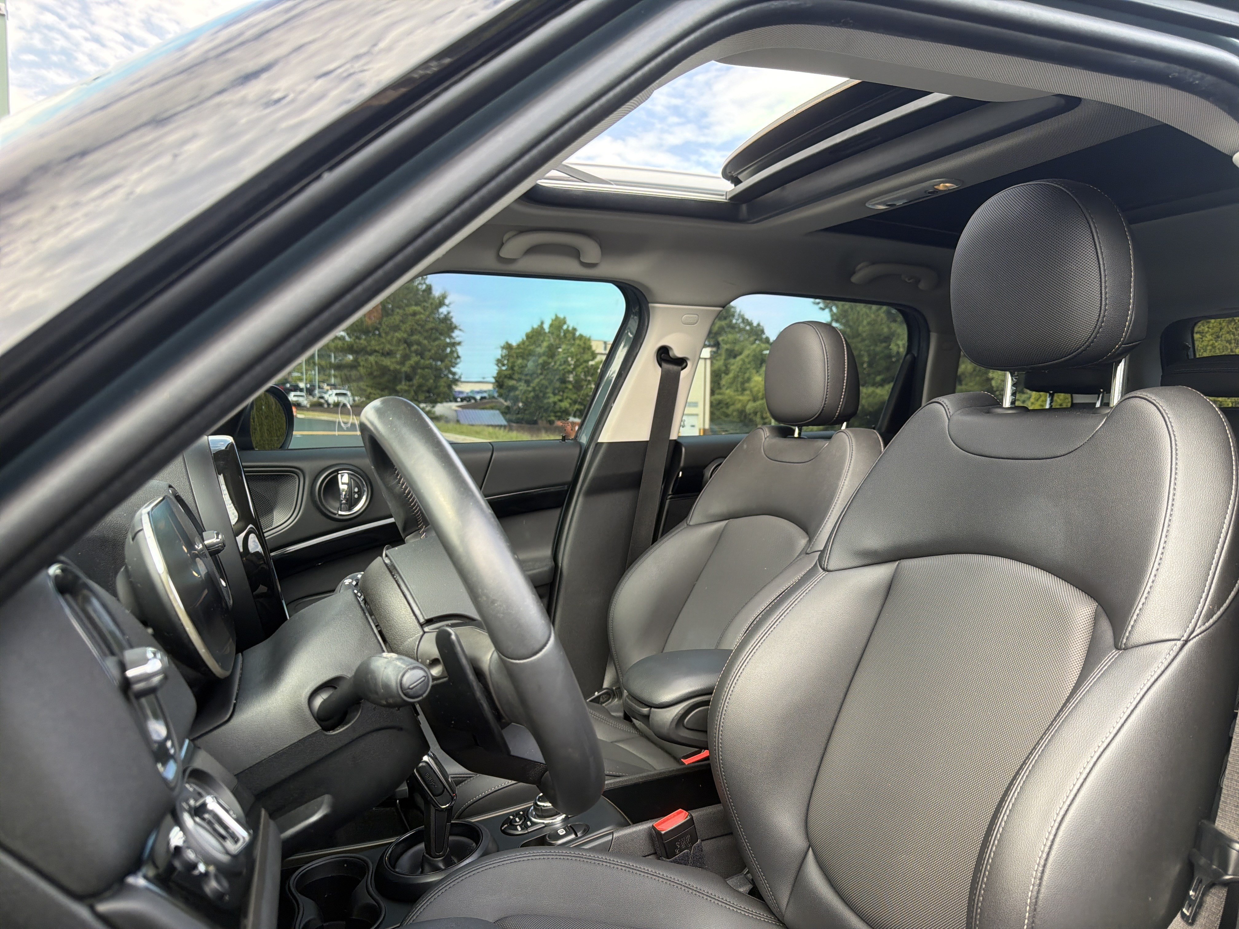 Used 2024 MINI Cooper Countryman S FWD image 7
