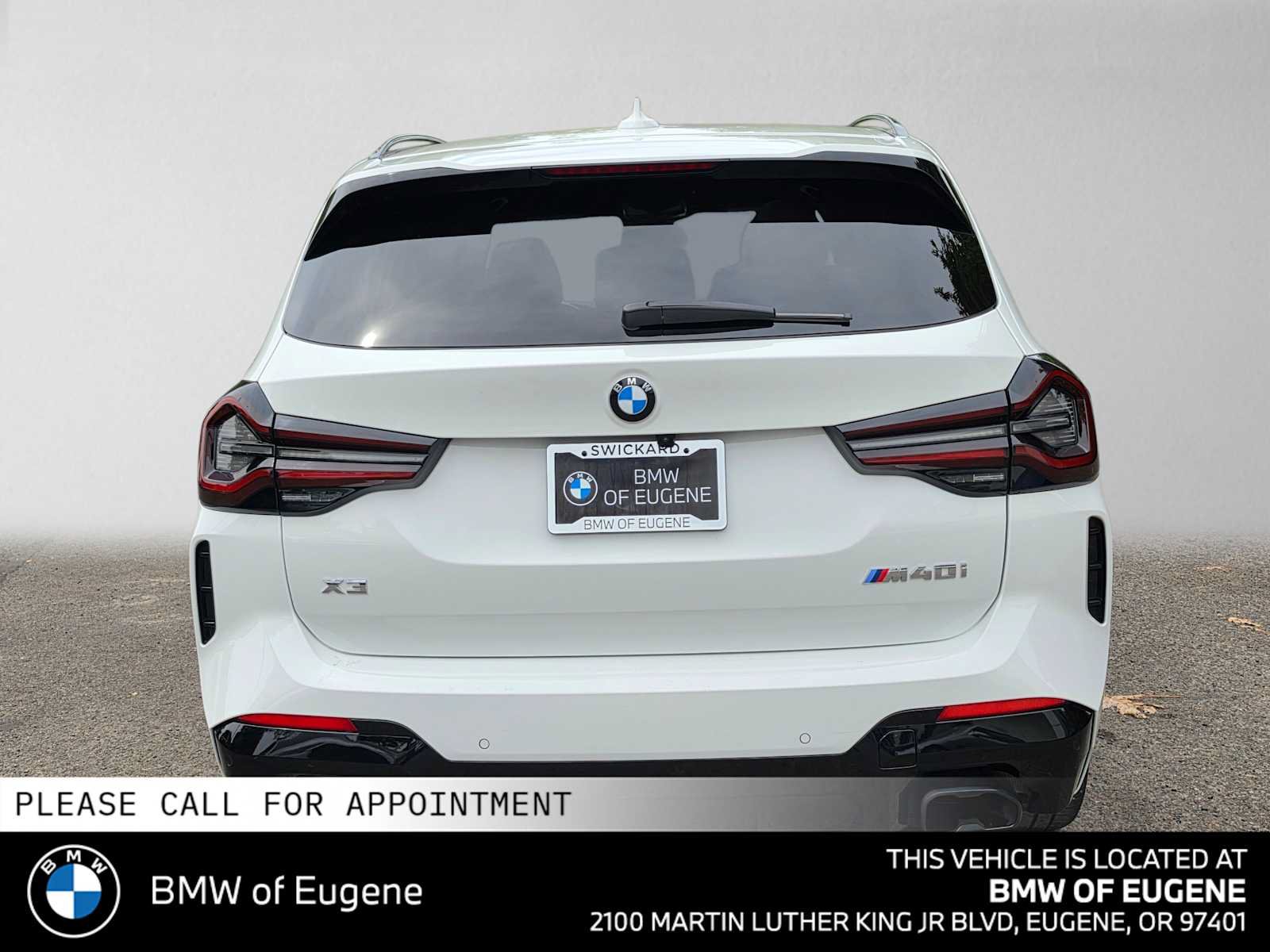 Used 2024 BMW X3 M40i w/ Parking Assistance Package AWD/4WD image 4